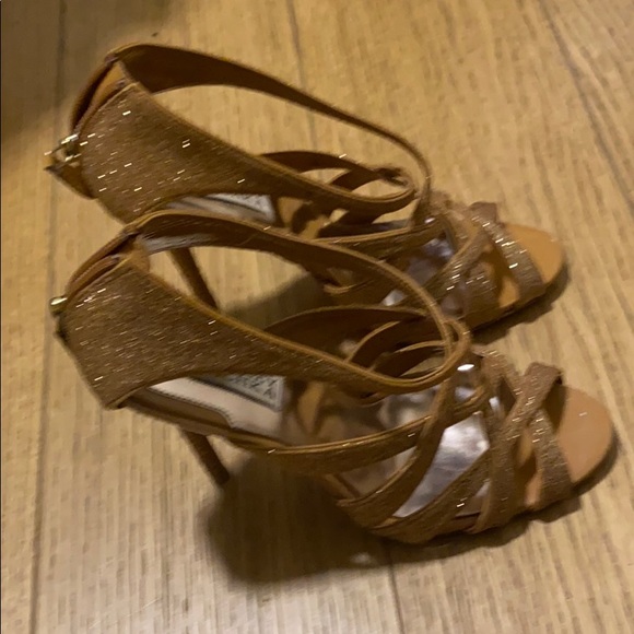 Badgley Mischka Glitery Rose Gold Strappy Sandals - Picture 5 of 6